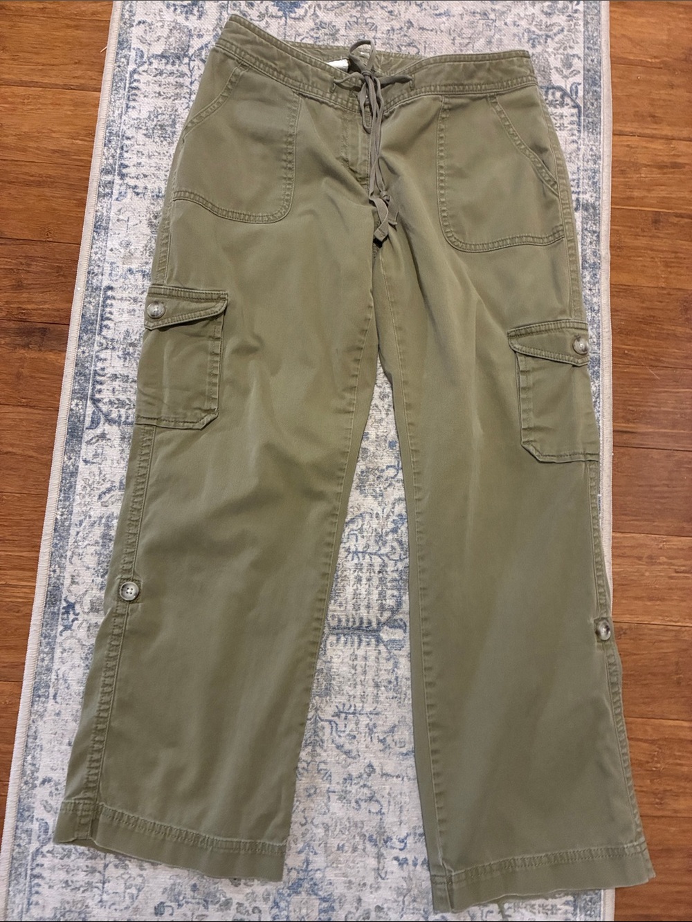 LL Bean -favorite fit - Olive Green Cargo Drawstring Pants - size 6P